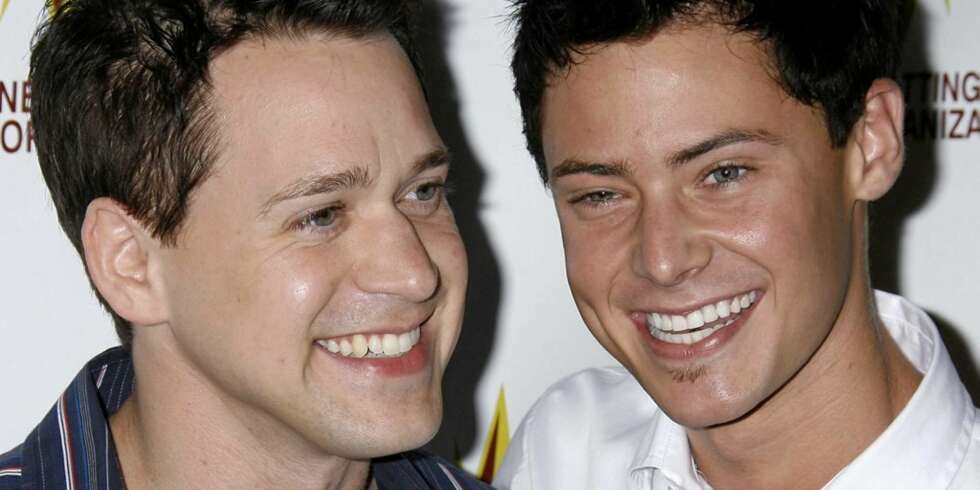 BABYKLARE: T.R. Knight og Mark Cornelsen vil ha barn. BABYKLARE: T.R. Knight og Mark Cornelsen vil ha barn.