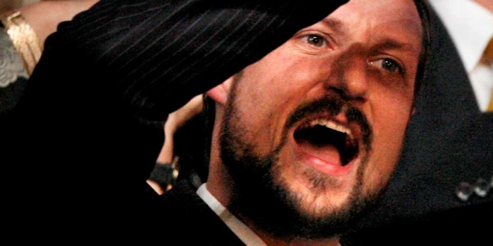 RIVES MED: Kronprins Haakon storkoste seg med Earth Wind og Fire under Nobels Fredspriskonsert i fjor. RIVES MED: Kronprins Haakon storkoste seg med Earth Wind og Fire under Nobels Fredspriskonsert i fjor.