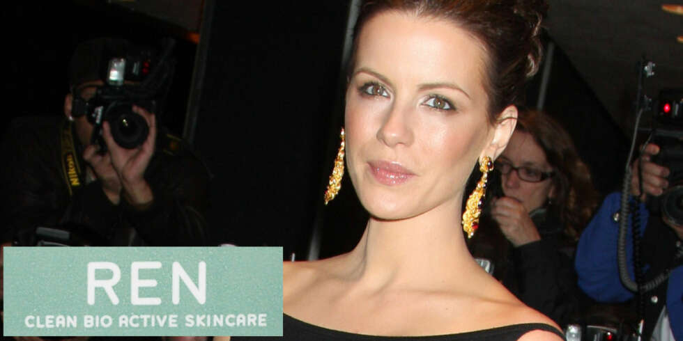 FAN: - Jeg bruker Rose Otto Bath Oil. Jeg bader to-tre ganger om dagen, forteller Kate Beckinsale som er en stor fan av REN. FAN: - Jeg bruker Rose Otto Bath Oil. Jeg bader to-tre ganger om dagen, forteller Kate Beckinsale som er en stor fan av REN.