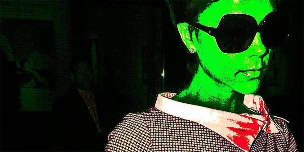 ARTY SPICE: Victoria Beckham går nye veier i å selge kjoler til de rike, slanke og kunstnerisk anlagte. ARTY SPICE: Victoria Beckham går nye veier i å selge kjoler til de rike, slanke og kunstnerisk anlagte.