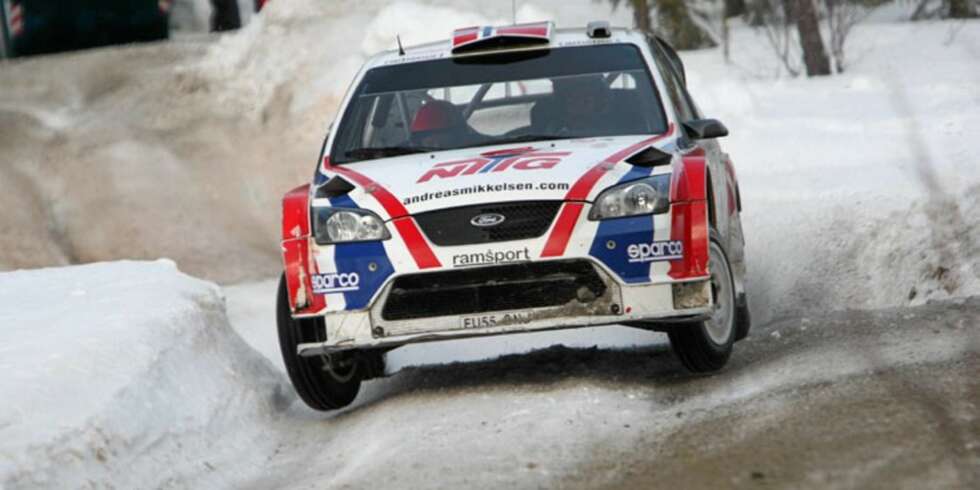 Andreas Mikkelsen under årets Numedalsrally . Andreas Mikkelsen under årets Numedalsrally .