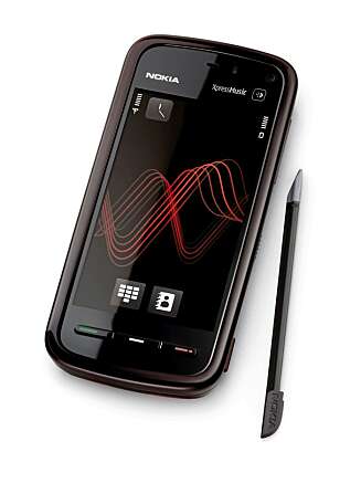 Det følger med en stylus, eller en pekepenn om du vil. Denne ligger pent bortgjemt i dekslet på telefonen. Det følger med en stylus, eller en pekepenn om du vil. Denne ligger pent bortgjemt i dekslet på telefonen.