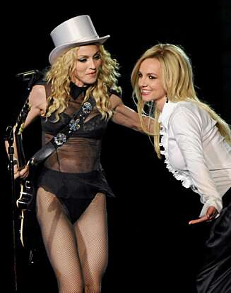 Madonna og Britney i Los Angeles. Madonna og Britney i Los Angeles.