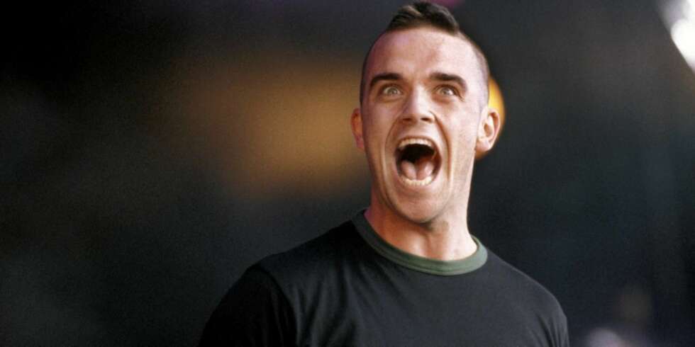 GLAD GUTT: Robbie Williams vil teste boyband-trinnene i Storbritannias "Skal vi danse". GLAD GUTT: Robbie Williams vil teste boyband-trinnene i Storbritannias "Skal vi danse".