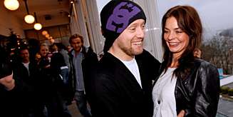 Skuespillerne Aksel Hennie og Agnes Kittelsen under pressevisningen til filmen Max Manus på Ekebergrestauranten onsdag formiddag i Oslo. Skuespillerne Aksel Hennie og Agnes Kittelsen under pressevisningen til filmen Max Manus på Ekebergrestauranten onsdag formiddag i Oslo.