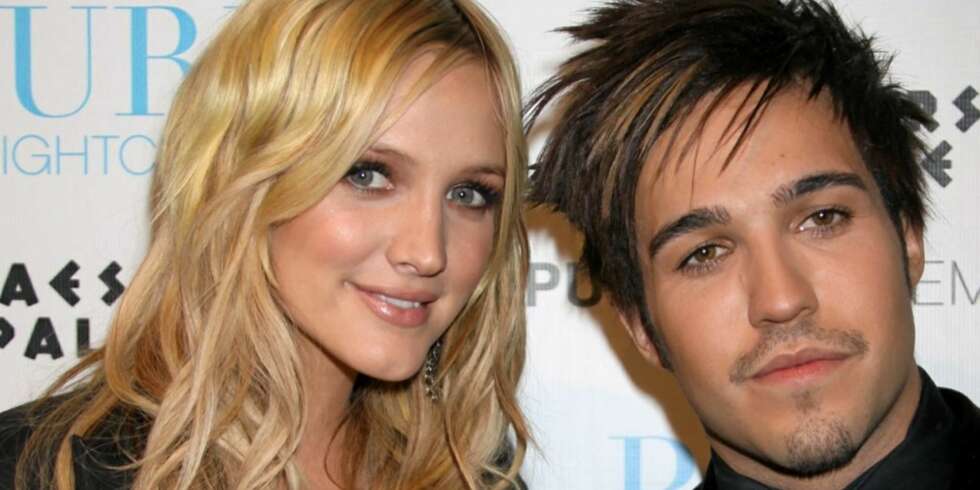 NYBAKTE FORELDRE: Ashlee Simpson-Wentz og Pete Wentz giftet seg i mai, og ble foreldre til lille Bronx Mowgli i november. Hva kan de ønske seg av 2009? NYBAKTE FORELDRE: Ashlee Simpson-Wentz og Pete Wentz giftet seg i mai, og ble foreldre til lille Bronx Mowgli i november. Hva kan de ønske seg av 2009?