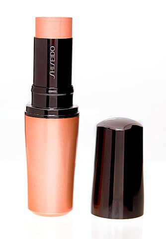 UKENS PRODUKT: Vi er imponert over skimmersticken til Shiseido. Fås i seks farger. UKENS PRODUKT: Vi er imponert over skimmersticken til Shiseido. Fås i seks farger.