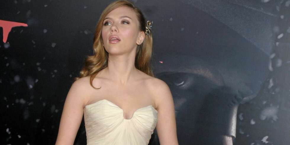 SEXBOMBE: Mange menn skulle øsnke de hadde Scarlett Johanssons telefonnummer. Men hun synes bare gleder seg til hun ikke er så sexy lengre. SEXBOMBE: Mange menn skulle øsnke de hadde Scarlett Johanssons telefonnummer. Men hun synes bare gleder seg til hun ikke er så sexy lengre.
