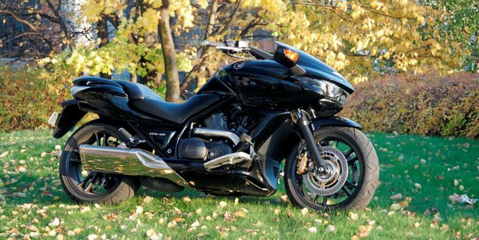 HONDA DN-01: Har også artig girkasse, men så langt ikke DSG. HONDA DN-01: Har også artig girkasse, men så langt ikke DSG.
