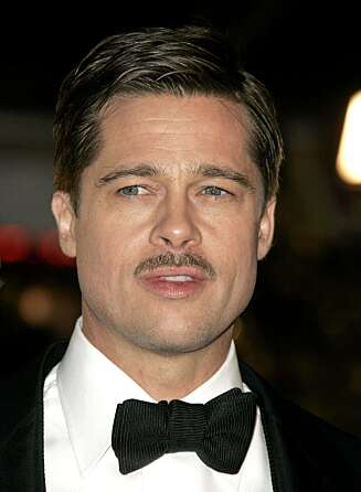 BARTEMANN II: Brad Pitt har latt barten gro på eget initiativ. BARTEMANN II: Brad Pitt har latt barten gro på eget initiativ.