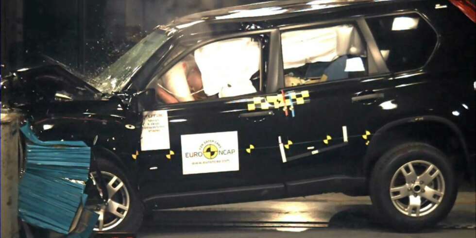 KRASJTEST: Her krasjtestes en Nissan X-Trail hos EuroNCAP. KRASJTEST: Her krasjtestes en Nissan X-Trail hos EuroNCAP.