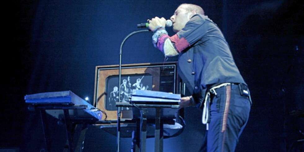 FOR EN TORSK: Chris Martin i det engelske stadionrockbandet Codplay, eh Coldplay. FOR EN TORSK: Chris Martin i det engelske stadionrockbandet Codplay, eh Coldplay.