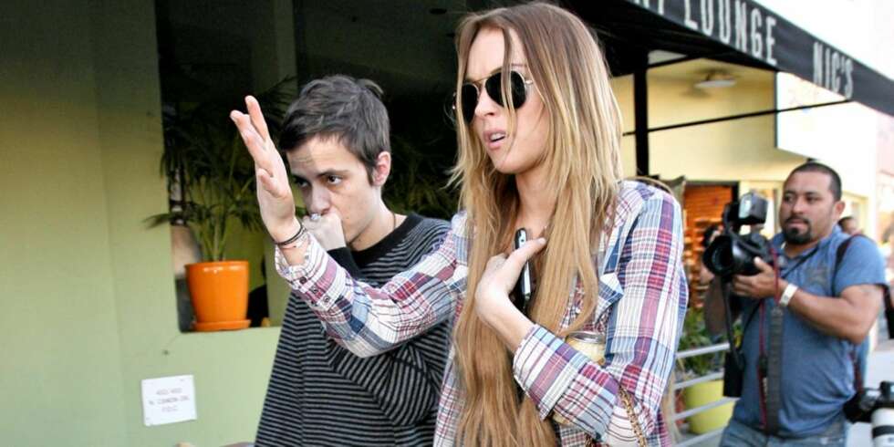 JAGET: Lindsay Lohan og Samantha Ronson jaktes konstant av fotografer. JAGET: Lindsay Lohan og Samantha Ronson jaktes konstant av fotografer.