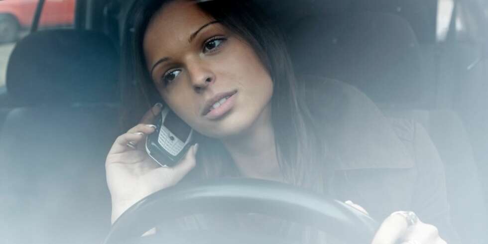 IKKE KONTAKT? Snart kan du få bilnøkler som sperrer mobilen så lenge motoren går. IKKE KONTAKT? Snart kan du få bilnøkler som sperrer mobilen så lenge motoren går.
