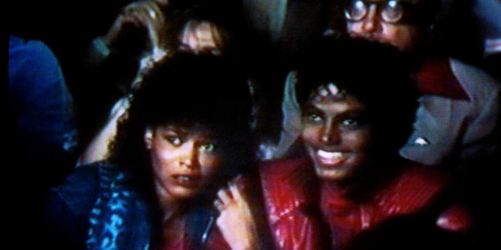 LEGENDARISK: Filmen Thriller varer i 13 minutter og satte i 1983 en helt ny standard for musikkvideo. LEGENDARISK: Filmen Thriller varer i 13 minutter og satte i 1983 en helt ny standard for musikkvideo.