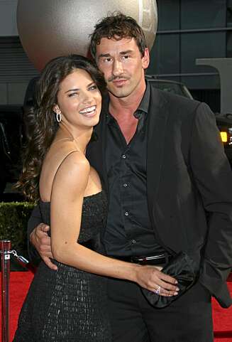 GIFT: Adriana Lima og Marko Jaric møttes i 2006, og forlovet seg i fjor sommer. Nå er de gift. GIFT: Adriana Lima og Marko Jaric møttes i 2006, og forlovet seg i fjor sommer. Nå er de gift.