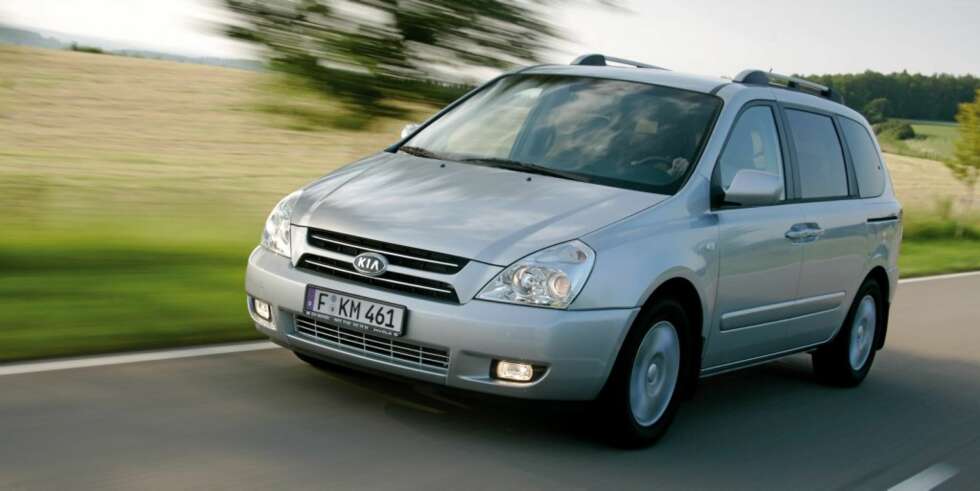 MYE HJERTEROM: Kia Carnival er en bil du kan stappe det meste inn i. Men nordmenn vil ikke ha den likevel. MYE HJERTEROM: Kia Carnival er en bil du kan stappe det meste inn i. Men nordmenn vil ikke ha den likevel.