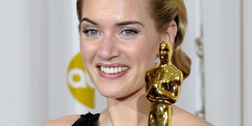 Kate Winslet vant Oscar for Beste kvinnelige skuespiller. Kate Winslet vant Oscar for Beste kvinnelige skuespiller.