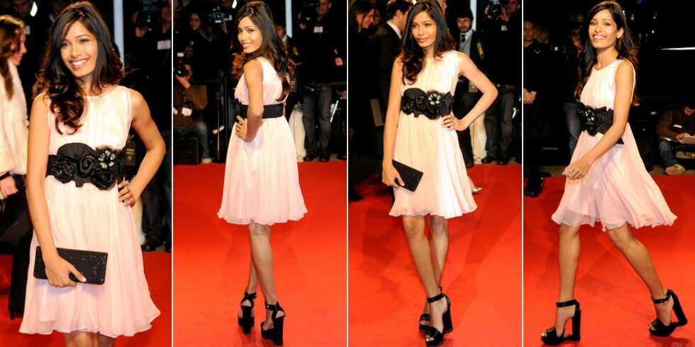 UKENS BEST KLEDDE: Freida Pinto var slående vakker i kjole fra Dolce & Gabbana og plattformsko fra Dior. UKENS BEST KLEDDE: Freida Pinto var slående vakker i kjole fra Dolce & Gabbana og plattformsko fra Dior.