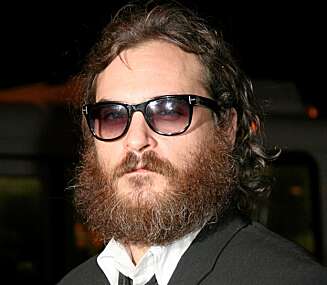 FORANDRING: Joaquin Phoenix har ikke bare forandret navnet. Han er også blitt ugjenkjennelig. FORANDRING: Joaquin Phoenix har ikke bare forandret navnet. Han er også blitt ugjenkjennelig.