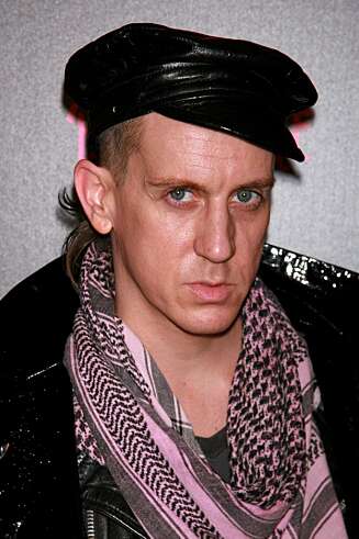 EKSENTRISK: Jeremy Scott er kjent for sin eksentriske stil og skandaløse design, EKSENTRISK: Jeremy Scott er kjent for sin eksentriske stil og skandaløse design,