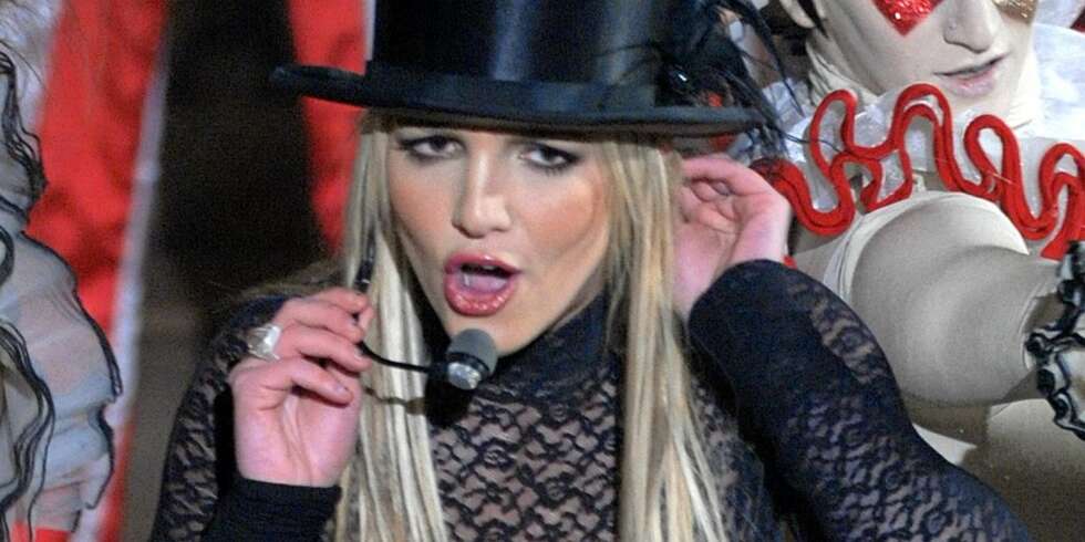 LUR MUS: Hadde Britney Spears visst at mikrofonen fortsatt var på, hadde hun kanskje ikke nevnt sine edlere deler. LUR MUS: Hadde Britney Spears visst at mikrofonen fortsatt var på, hadde hun kanskje ikke nevnt sine edlere deler.