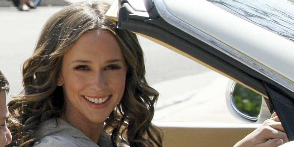 NY KJÆRESTE: Jennifer Love Hewitt har funnet lykken igjen med en kollega. NY KJÆRESTE: Jennifer Love Hewitt har funnet lykken igjen med en kollega.