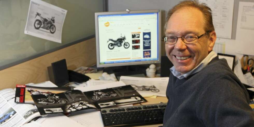 HERR MC-KATALOG: Testsjefen i Klikk Motor, Kjell Magne Aalbergsjø, er mannen som har sittet med det nitide dataarbeidet å bygge opp vår nye og fullt søkbare MC-katalog for 2009. Les om hvordan du best kan bruke den. HERR MC-KATALOG: Testsjefen i Klikk Motor, Kjell Magne Aalbergsjø, er mannen som har sittet med det nitide dataarbeidet å bygge opp vår nye og fullt søkbare MC-katalog for 2009. Les om hvordan du best kan bruke den.