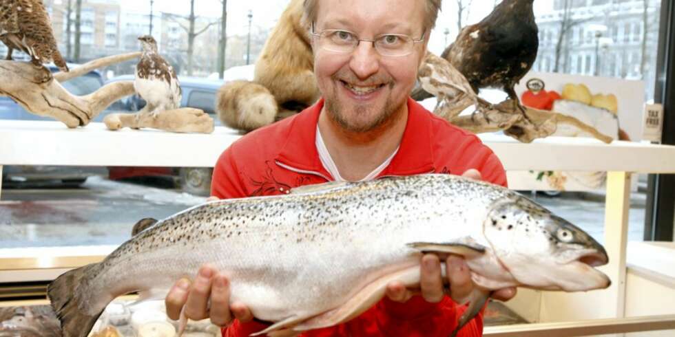 FLAKS MED LAKS: - Jeg elsker fisk, avslører Sigurd Sollien, som har premiere med «Smaken av Norge» på TV 2. FLAKS MED LAKS: - Jeg elsker fisk, avslører Sigurd Sollien, som har premiere med «Smaken av Norge» på TV 2.