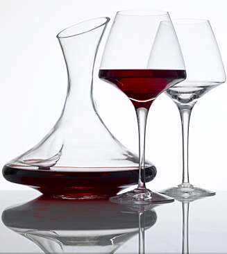 3. premie:
Dina vinsett - design Magnor Glassverk:
4 stk. vinglass for den kresne, 1 stk. vindekanter m/tommelgrep.
Premieverdi kr 1.445.
(www.magnor.no) 3. premie:
Dina vinsett - design Magnor Glassverk:
4 stk. vinglass for den kresne, 1 stk. vindekanter m/tommelgrep.
Premieverdi kr 1.445.
(www.magnor.no)