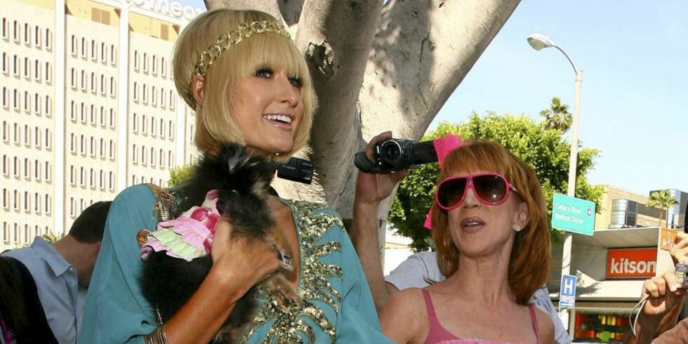 PARIS HILTON: Neida, det er ikke Paris Hilton som er verst kledd denne uken. Kathy Griffin derimot.... PARIS HILTON: Neida, det er ikke Paris Hilton som er verst kledd denne uken. Kathy Griffin derimot....