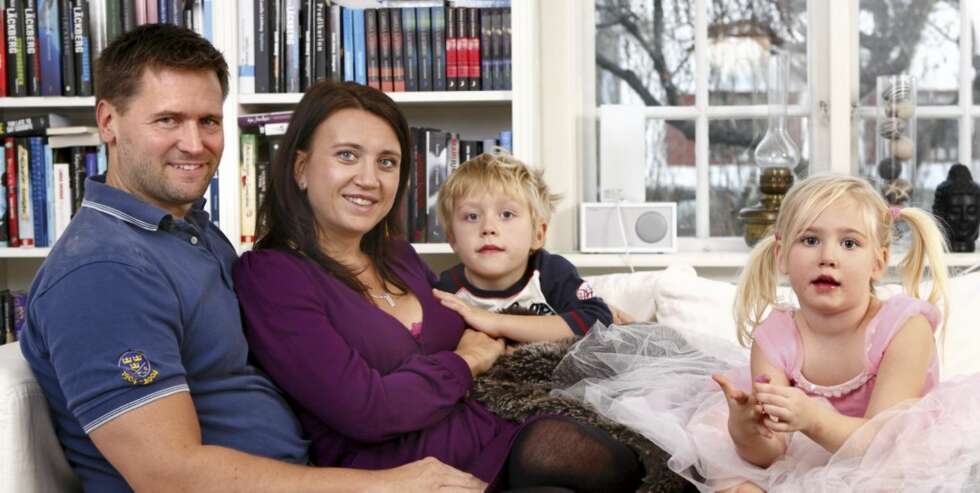 Martin Melin er Camilla Läckbergs nye samboer. Her er de sammen emd Camillas barn, Wille og Meja. Martin Melin er Camilla Läckbergs nye samboer. Her er de sammen emd Camillas barn, Wille og Meja.