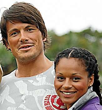 PRINCE CHARMING: Natalie var en av de 18 kvinnene som dro til Sør-Afrika i håp om å møte drømmemannen. - Jørgen og jeg fikk veldig god kjemi, avslører hun. Her sammen med konkurrent Silje. PRINCE CHARMING: Natalie var en av de 18 kvinnene som dro til Sør-Afrika i håp om å møte drømmemannen. - Jørgen og jeg fikk veldig god kjemi, avslører hun. Her sammen med konkurrent Silje.
