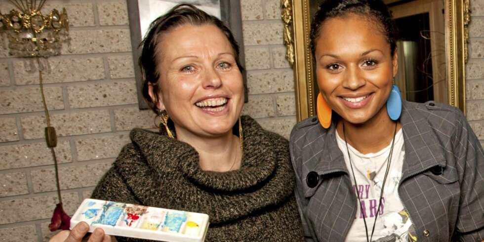 INSPIRASJON: Moren Eva Berge har inspirert Natalie til å drive med sminke og klær. INSPIRASJON: Moren Eva Berge har inspirert Natalie til å drive med sminke og klær.