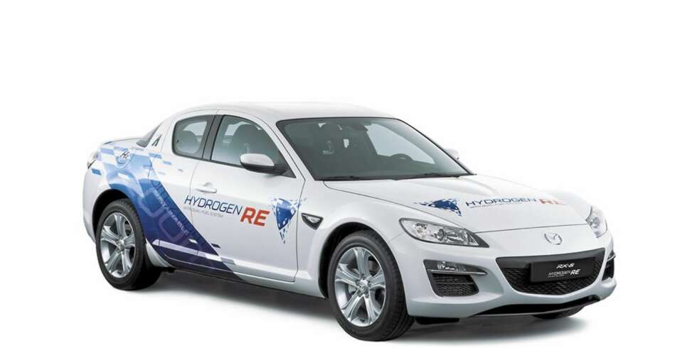 NORGESBILEN: Mazda RX-8 Hydrogen RE er klar for Norge. NORGESBILEN: Mazda RX-8 Hydrogen RE er klar for Norge.