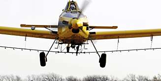 CROPDUSTER: Flyvene traktor med 750 hester i 200 km/t få meter over åkern i Texas! CROPDUSTER: Flyvene traktor med 750 hester i 200 km/t få meter over åkern i Texas!