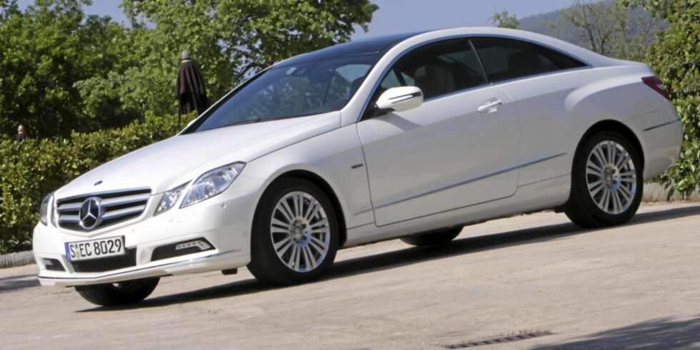 Mercedes E coupe 2009 ved lanseringskjøring i Firenze Mercedes E coupe 2009 ved lanseringskjøring i Firenze