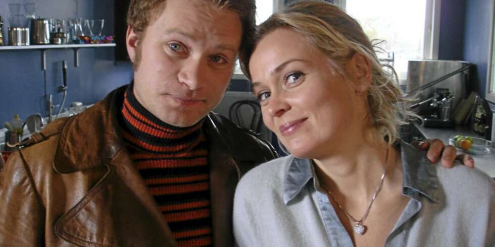 Kim (Edward Schultheiss) og Marit (Line Verndal) reiste fra Oslo til Ylvingen for å starte et nytt liv, og vi har fulgt dem gjennom to sesonger. Nå starter innspillingen av tredje sesong. Kim (Edward Schultheiss) og Marit (Line Verndal) reiste fra Oslo til Ylvingen for å starte et nytt liv, og vi har fulgt dem gjennom to sesonger. Nå starter innspillingen av tredje sesong.