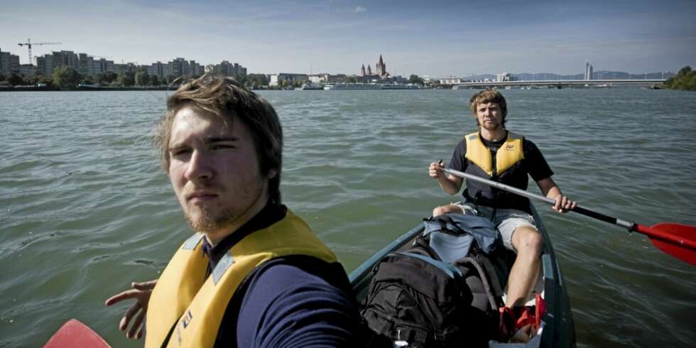 DONAU MED KANO: Gutta på tur langs Donau. En begivenhetsrik tur! DONAU MED KANO: Gutta på tur langs Donau. En begivenhetsrik tur!