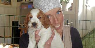 Hunden Springsteen fikk hun i gave på 23-årsdagen sin. Hunden Springsteen fikk hun i gave på 23-årsdagen sin.