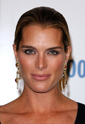 JA!: Bryn som Brooke Shields er trendy igjen. De skal være fyldige, men velformede. JA!: Bryn som Brooke Shields er trendy igjen. De skal være fyldige, men velformede.