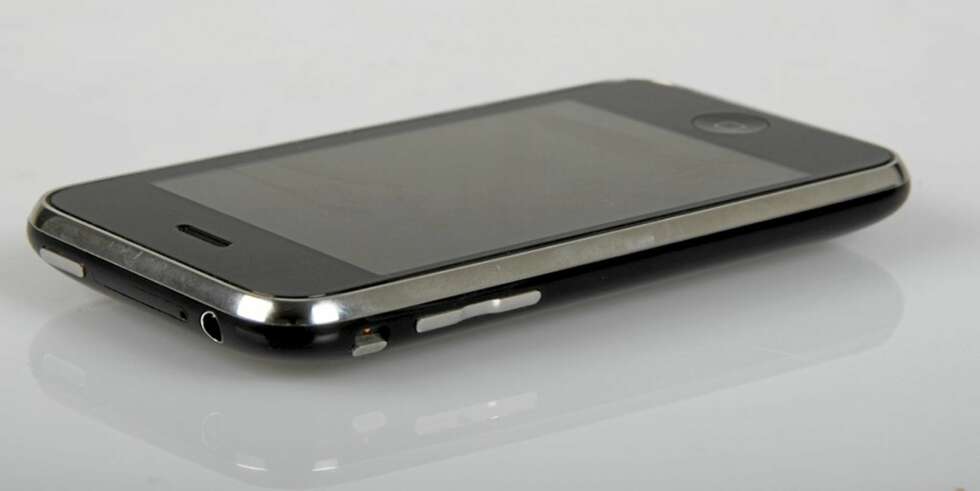 SOM FØR: Utvendig ser iPhone 3G S ut som forgjengeren. SOM FØR: Utvendig ser iPhone 3G S ut som forgjengeren.