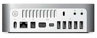 NOK: På en så liten maskin kan ikke alle mulige porter være på plass, men Apple har gjort gode prioriteringer. Firewire 800 kommer spesielt videoentusiaster til gode. NOK: På en så liten maskin kan ikke alle mulige porter være på plass, men Apple har gjort gode prioriteringer. Firewire 800 kommer spesielt videoentusiaster til gode.