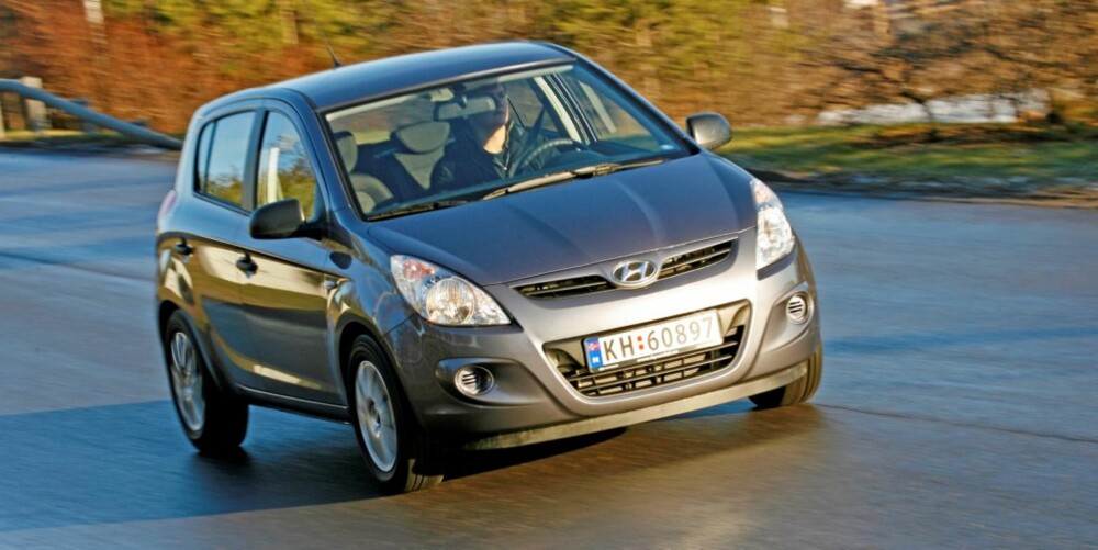 SPREKE LINJER: Hyundai i20 er snerten, men vil nok neppe skille seg veldig ut i trafikken på sikt. SPREKE LINJER: Hyundai i20 er snerten, men vil nok neppe skille seg veldig ut i trafikken på sikt.