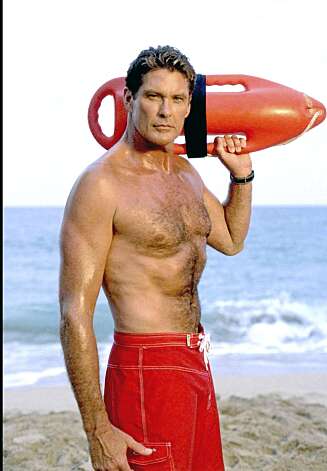 ORIGINALEN: David Hasselhoff smeltet hjerter på rekke og rad i sine velmaktsdager som badevakt. ORIGINALEN: David Hasselhoff smeltet hjerter på rekke og rad i sine velmaktsdager som badevakt.