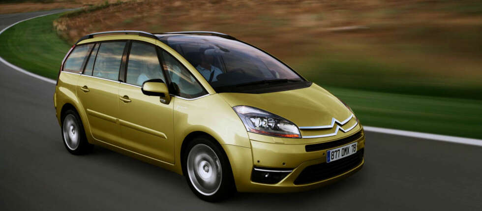 KOMFORTABEL: C4 Grand Picasso er mer komfortabel enn kjøreglad. Hvis du ikke har planer om inspirert kjøring, kan dette kanskje være den perfekte bilen for deg. KOMFORTABEL: C4 Grand Picasso er mer komfortabel enn kjøreglad. Hvis du ikke har planer om inspirert kjøring, kan dette kanskje være den perfekte bilen for deg.