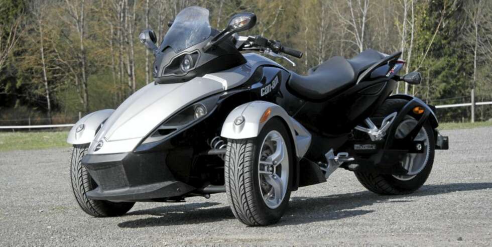 MØRK OG MYSTISK: Det kan man ikke ta fra Spyder - den vekker oppsikt! MØRK OG MYSTISK: Det kan man ikke ta fra Spyder - den vekker oppsikt!
