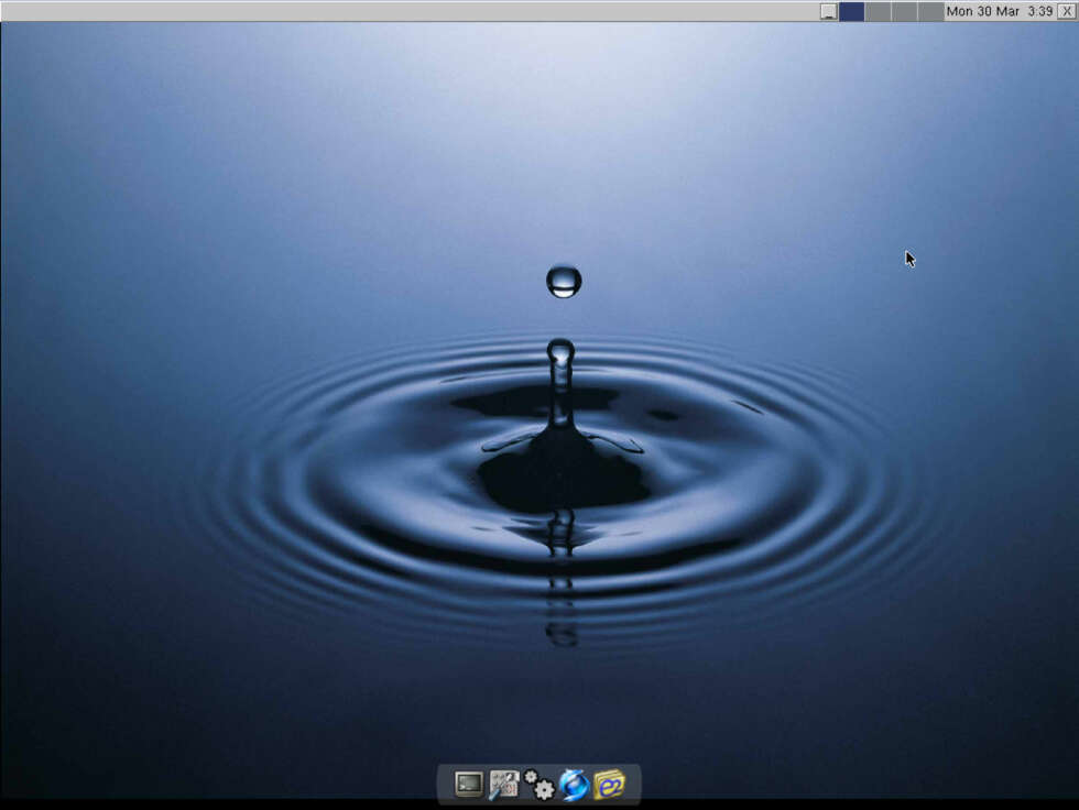 LEKKERT: Det skal ikke mer til enn å skifte bakgrunnsbildet for å få et langt lekrere inntrykk av Tiny Core Linux. LEKKERT: Det skal ikke mer til enn å skifte bakgrunnsbildet for å få et langt lekrere inntrykk av Tiny Core Linux.