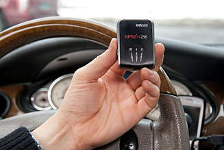 BLUETOOTH: Dette er en ekstern GPS-enhet som kobles til PC via bluetooth. BLUETOOTH: Dette er en ekstern GPS-enhet som kobles til PC via bluetooth.