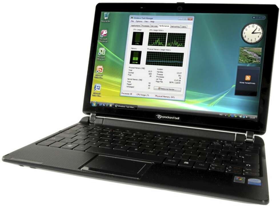 STOR MINI: Packard Bell Dot M er større enn de fleste mini-PC-er med en 11.6 tommers skjerm. STOR MINI: Packard Bell Dot M er større enn de fleste mini-PC-er med en 11.6 tommers skjerm.